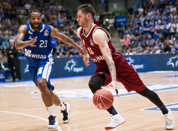 替补门将斯 替补门将斯