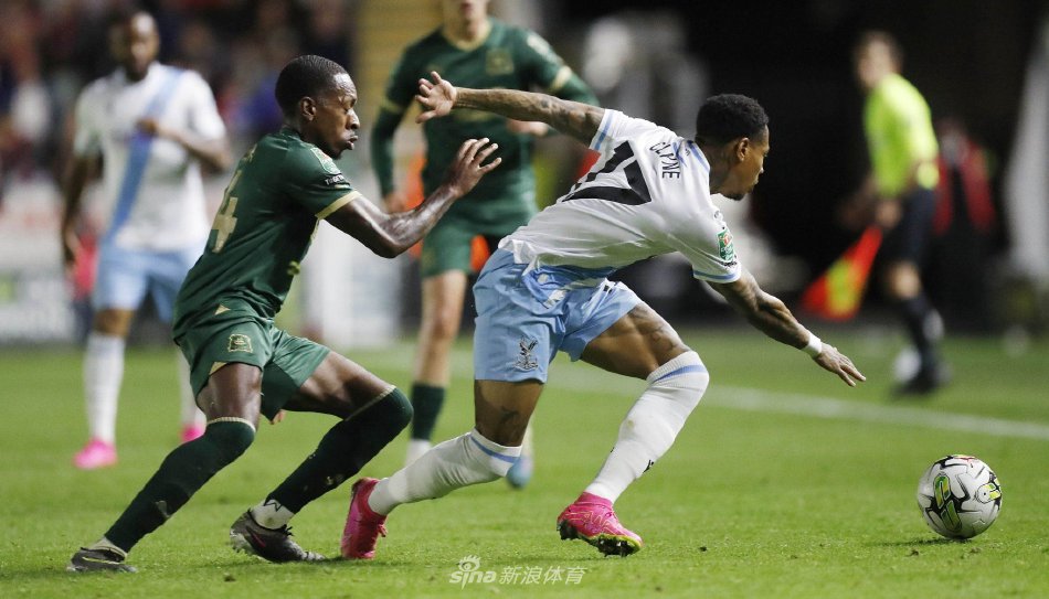 邱彪观战泰 邱彪观战泰