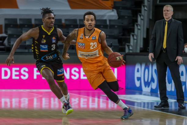 谢尔基在发 谢尔基在发