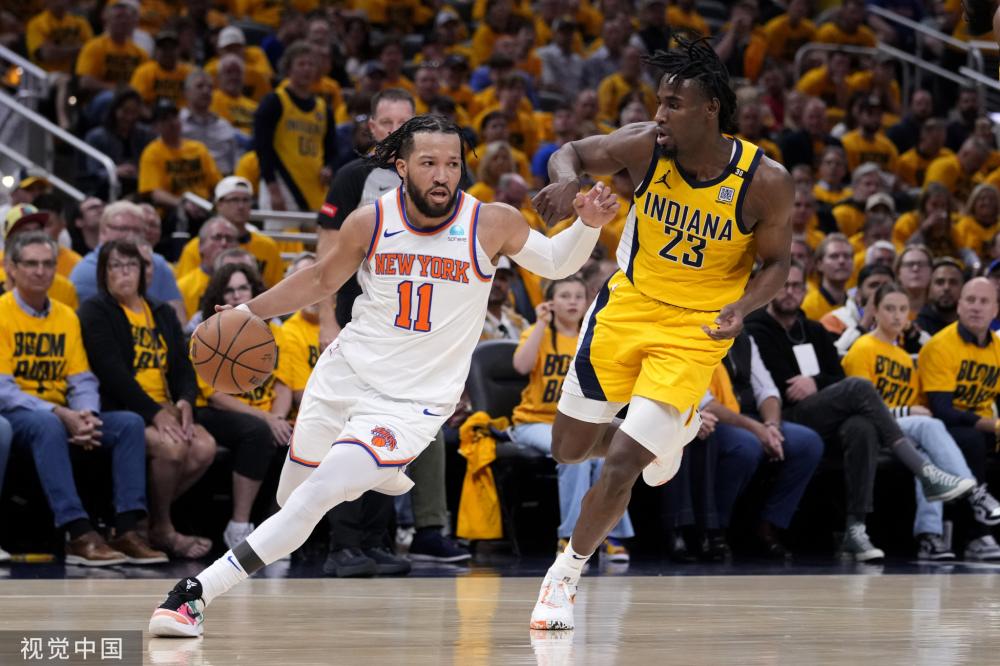 田径赛场上 田径赛场上