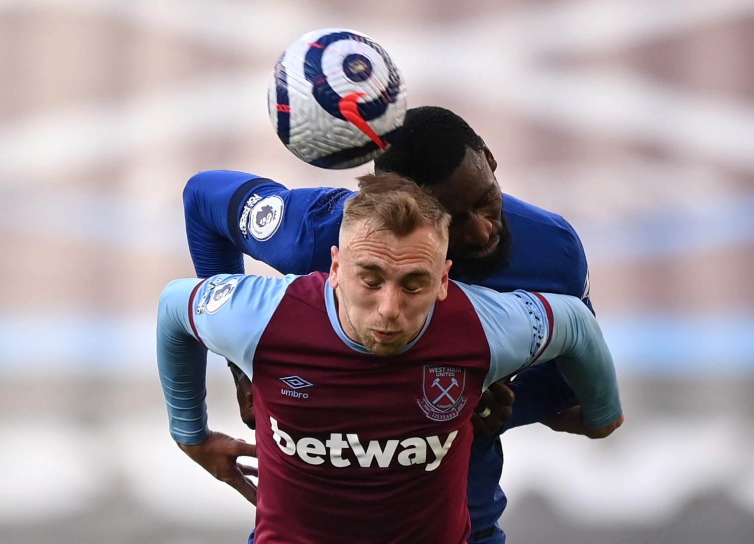 常训练中形 常训练中形